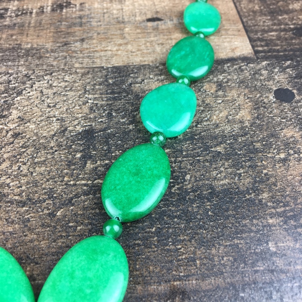 Green Geode Stone Slice Statement Necklace - image 3
